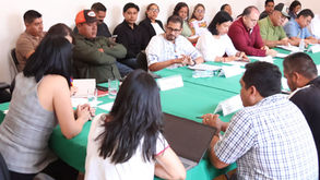 Eréndira Isauro y Conrado Paz, de la Comisión de Derechos Indígenas y Afroamexicanos, se reúnen con integrantes de comunidades del estado