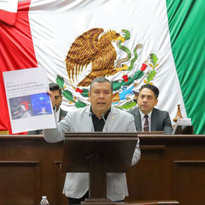 Juan Carlos Barragán presenta reforma para establecer como requisito la licencia de conducir para la compra de vehículos