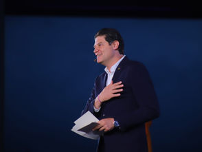 Refrenda Alfonso Martínez compromiso para que Morelia brille más