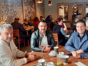 Alfonso Martínez ofrece trabajo estrecho y coordinado a alcaldes electos de Charo y Tzitzio
