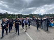 Secretario de SP disuade bloqueos en tramos carreteros de Purépero y Carapan