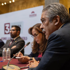 Senador Raúl Morón plantea apoyo al campo michoacano ante titular de Hacienda