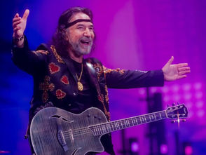 Los Bukis regresan a Michoacán para el reestreno de su película en el FICM