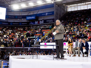 Directivos y docentes merecen un despegue salarial justo: Alfonso Cepeda