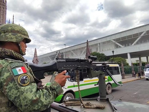 ARRIBAN 1,500 EFECTIVOS DE LA SEDENA Y GN A MICHOACÁN