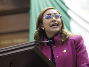 Grecia Aguilar presenta iniciativa para garantizar flexibilidad laboral y fomentar la crianza activa