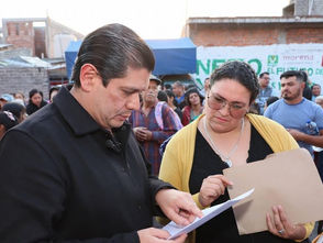 Continúa Ernesto Núñez cumpliendo compromisos de campaña en Morelia.