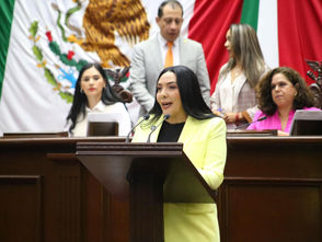 Impulsa Adriana Campos reforma para garantizar la salud integral del hombre en Michoacán