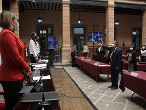 Rinde protesta Humberto Arróniz como presidente municipal provisional de Morelia.