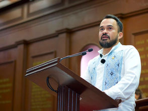 Presenta Hugo Rangel iniciativa para regular el transporte masivo y por cable en Michoacán