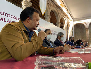 Riesgoso entregar seguridad a comunidades turísticas, que se rigen por Usos y Costumbres: Alcalde