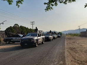 Restablecen SSP, Sedena y GN, circulación en 11 puntos carreteros de Tierra Caliente