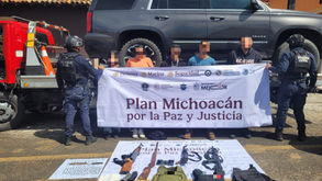 SSP detiene a 5 personas en posesión de armas de fuego y droga