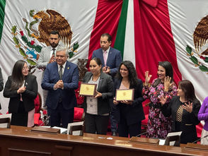 Yareni Karla Pérez, galardonada con la Condecoración "La Mujer Michoacana 2025"