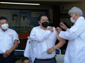 SNTE-ISSSTE inician campaña de vacunación contra la Influenza en Morelia.