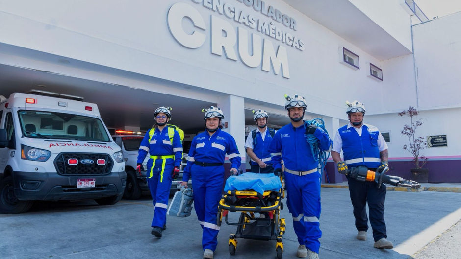 Despliega SSM ambulancias y paramédicos en la Costa Michoacana por temporada vacacional de "Semana Santa"