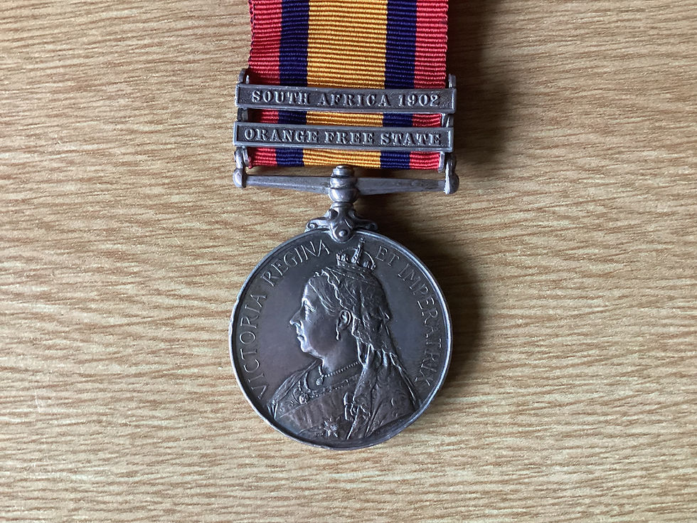 Thumbnail: Queens South Africa Medal 1899-1902, Silver Issue with 2 Clasps