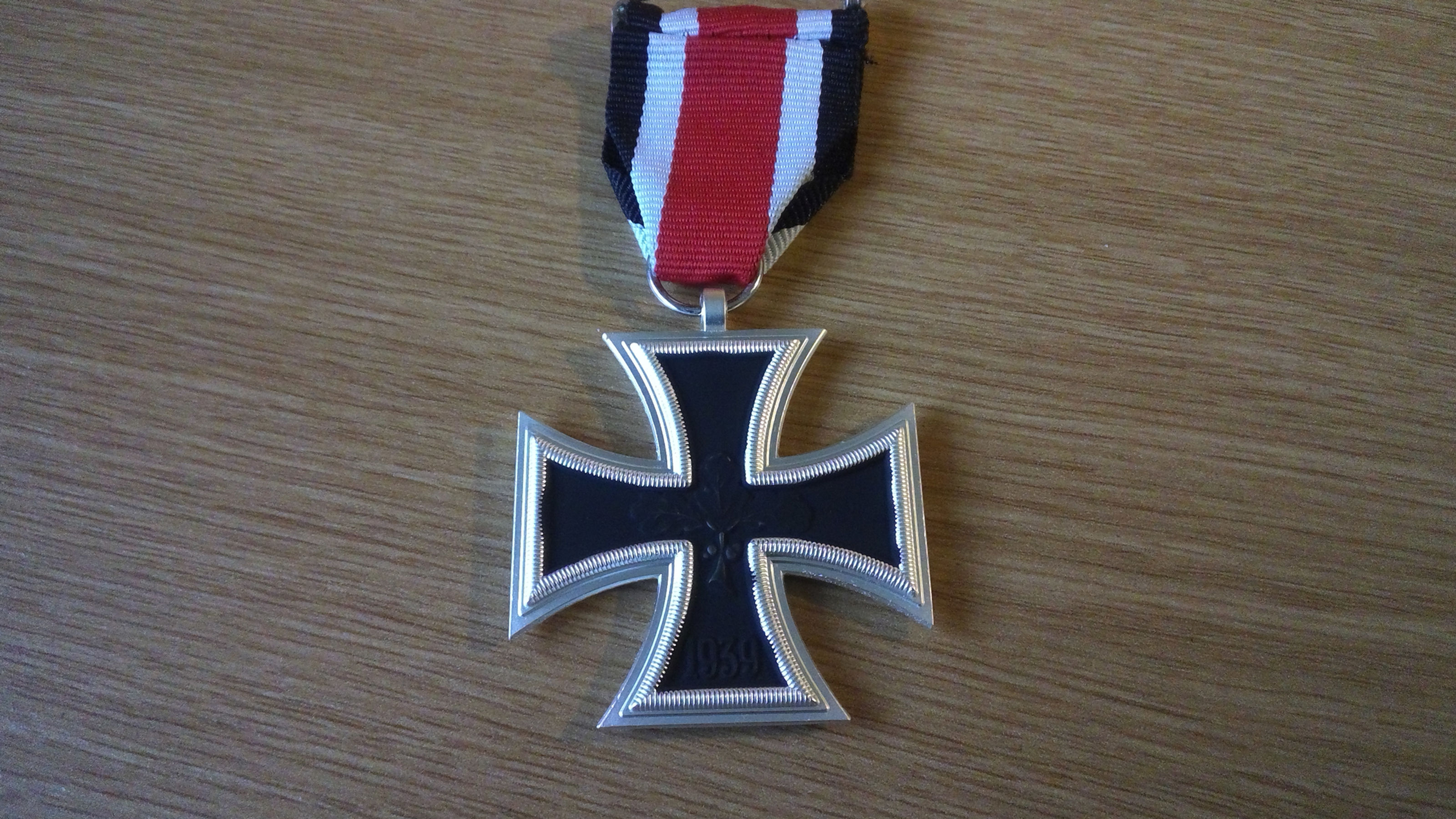 GERMAN ARMY IRON CROSS 2.nd CLASS 1957 ISSUE
