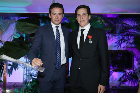 Executivo do Grupo LVMH recebe comenda da Légion d'Honneur