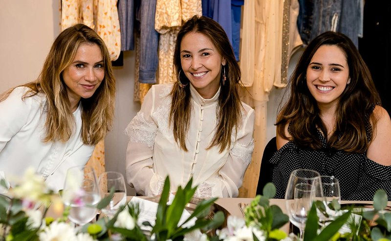 4-Lara-de-Mello-Erika-Cosee-e-Antonia-Ca
