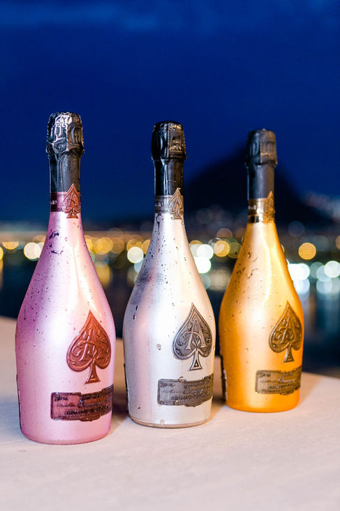 Sunset dinner regado a Champagne Armand de Brignac