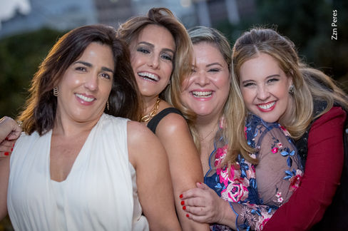 Club Hippo ferve em noite "only for women"