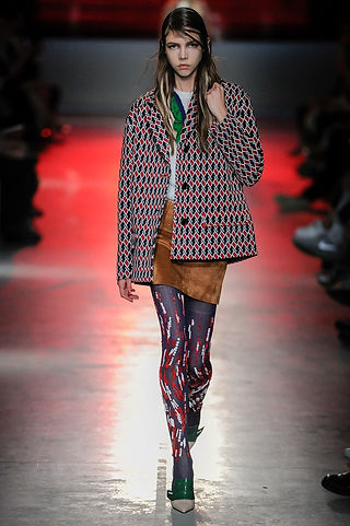 Prada_Resort_19_007_bx