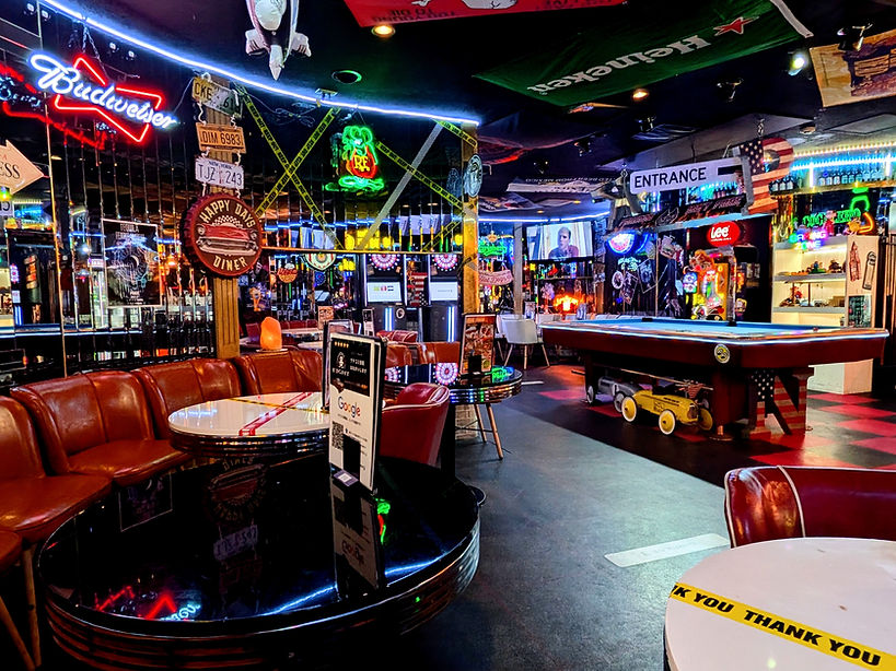 Amusement Darts-Bar EIGHT店内1
