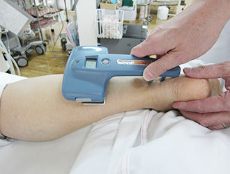 DPN Check(オムロンコ―リン 神経伝導検査装置)