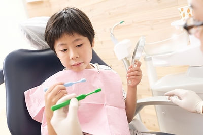 子供はみがき指導