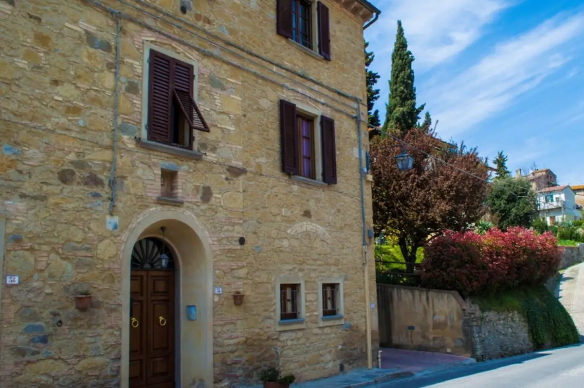 Casa Ricciardi Front of House