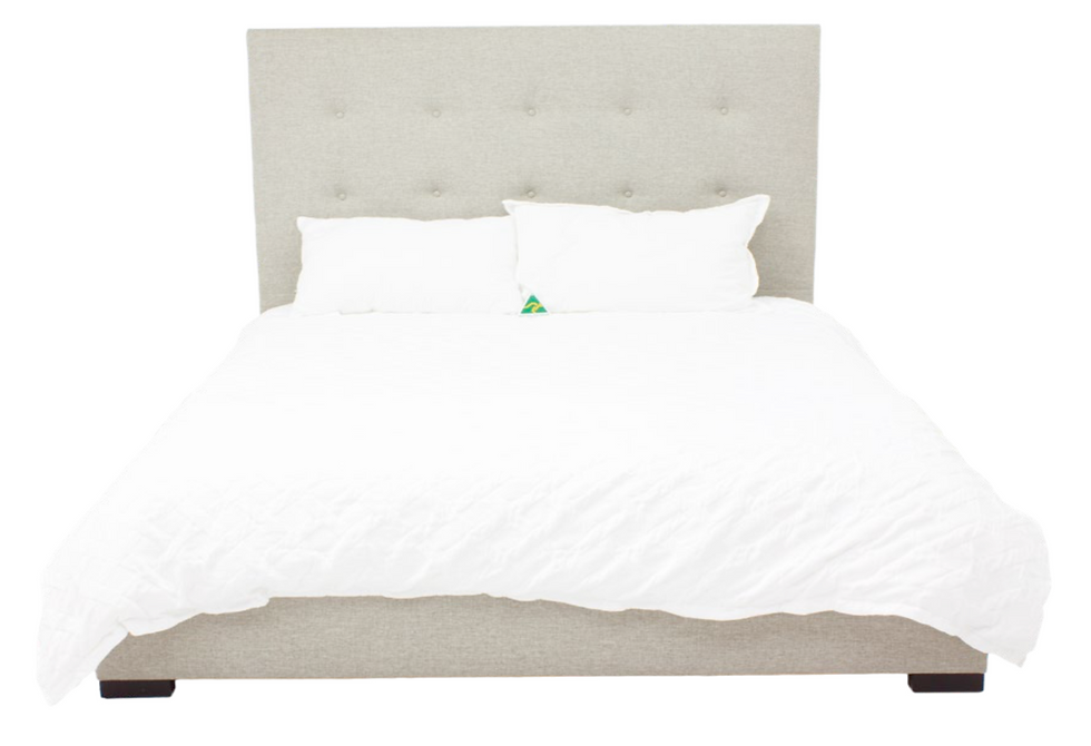 The Leed pulling buttons bedhead