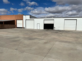 Lohman Inc LohmanUSA.com Pre-Owned H-D Cycles Parts Service | Lohman FL Model Harley Davidson Cycle Part Service Used | 3800 Rio Grande Boulevard Northwest, Albuquerque, NM 87107, USA Garage Entrance from Outside