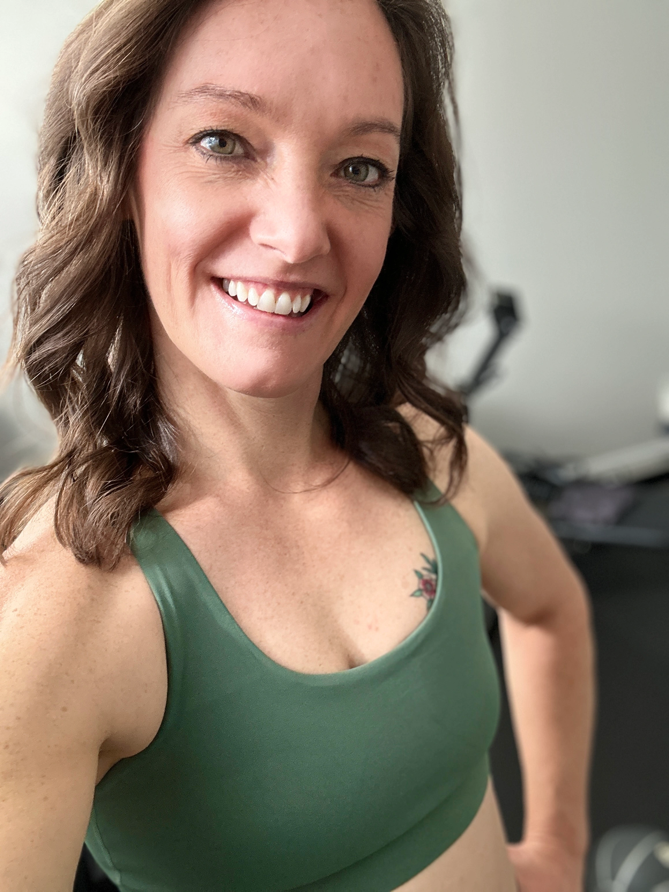 Genny Shawcross: Weekend Anxiety And Social Media - 977ob0t