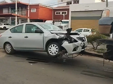 CHOQUE EN CALLE DELANTE