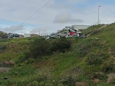 VENDEN OBJETOS SIN CONTAR CON UNA AUTORIZACIĆN