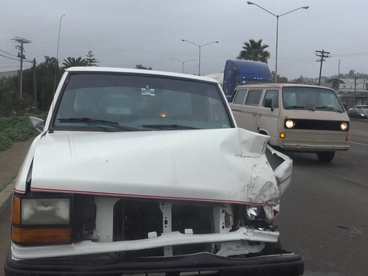 CHOQUE DE DOS VEHĆCULOS EN RETORNO CUENCA LECHERA