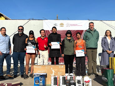 PRESIDENTA ROCIO ADAME RECONOCE Y MOTIVA A LOS POLICĆAS DE ROSARITO EN SU DĆA