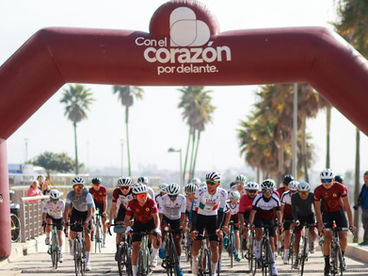 ENCABEZAN GOBERNADORA MARINA DEL PILAR E ISAAC DEL TORO “RODADA DE INICIO DE AÑO” EN APOYO A JÓVENES CICLISTAS QUE SE PREPARAN PARA LA ALTA COMPETENCIA