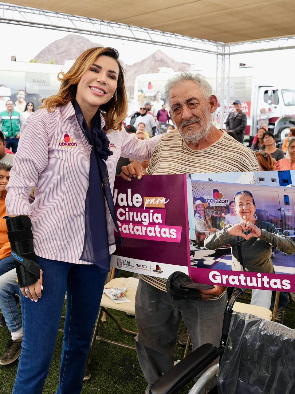 MARINA DEL PILAR ACERCA SALUD A FAMILIAS DE SAN FELIPE