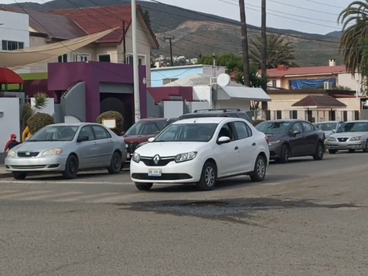 PADRES DE FAMILIA NO RESPETAN REGLAMENTO DE TRĆNSITO