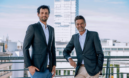 Simons en Simons nummer 1 wervelkolomchirurgen