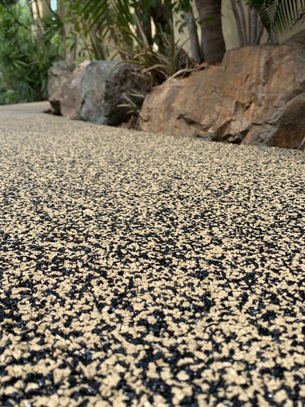 rubber stone resurfacing driveway walkway pathway