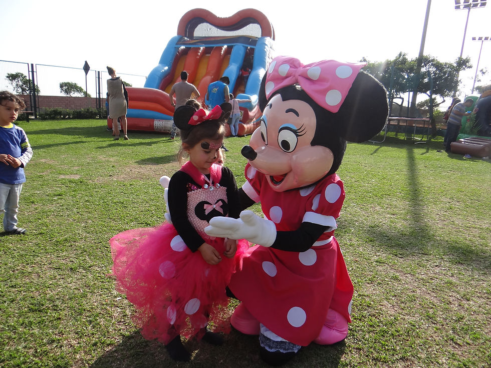 PEQUEÑOS MOUNSTRITOS SHOWS