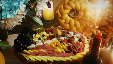 CATERING - TABLA QUESOS & FIAMBRES.JPG