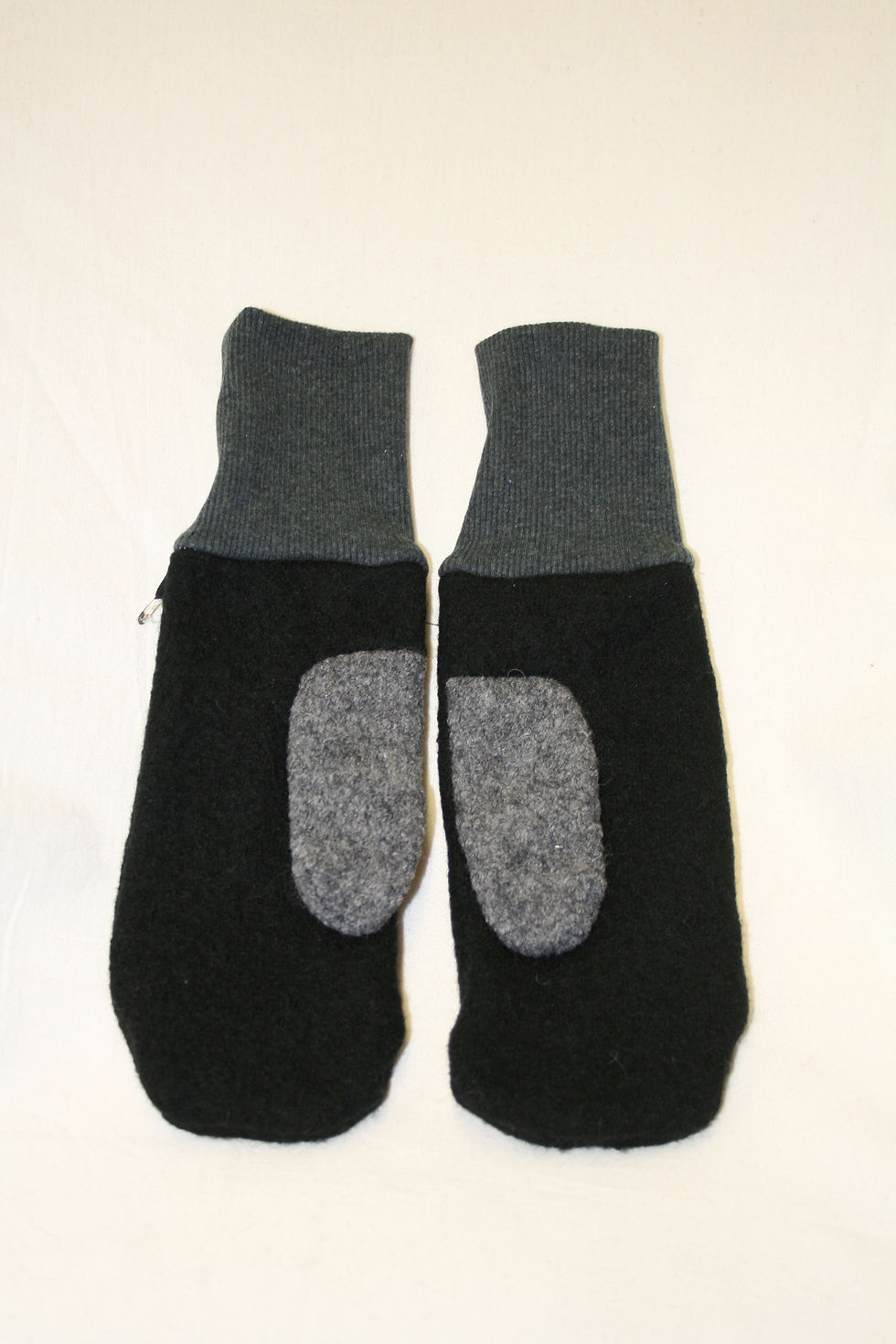 Miniaturbild: Handschuhe aus Wolle (Walk), schwarz