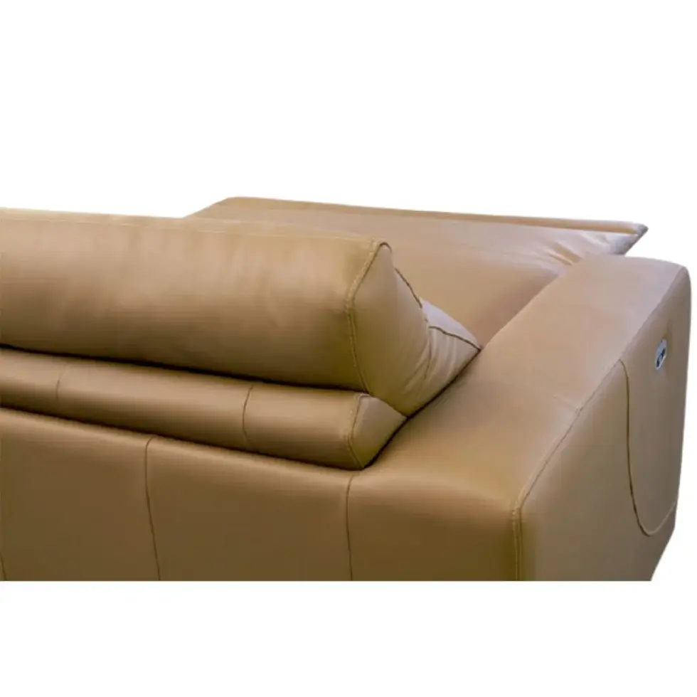 Na Decorar Brasil BH, trabalhamos com sofás de couro legítimo, unindo sofisticação, conforto e alta durabilidade. O couro é u