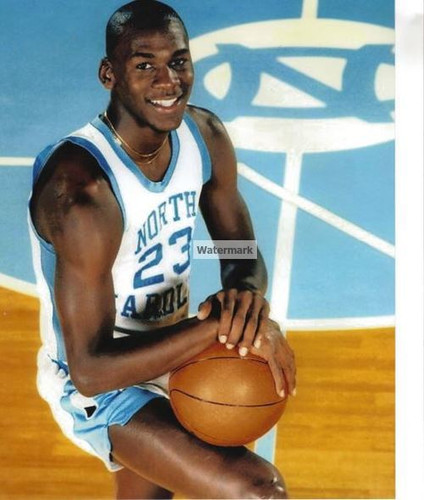 MICHAEL JORDAN NORTH CAROLINA TAR HEELS ROOKIE PHOTO