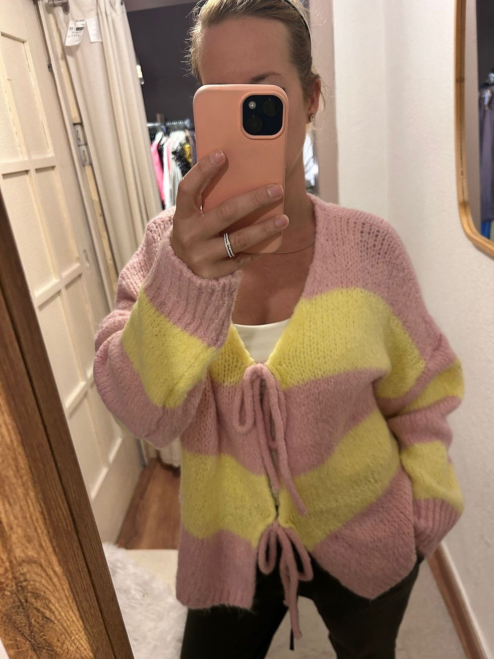 Miniaturbild: Cardigan Stella