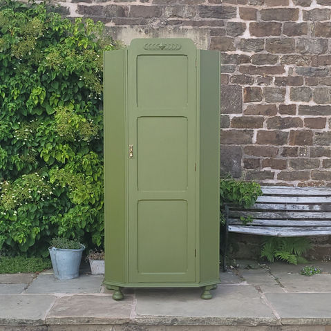 Furniture painting commission
Wardrobe painted with Frenchic Constance Moss